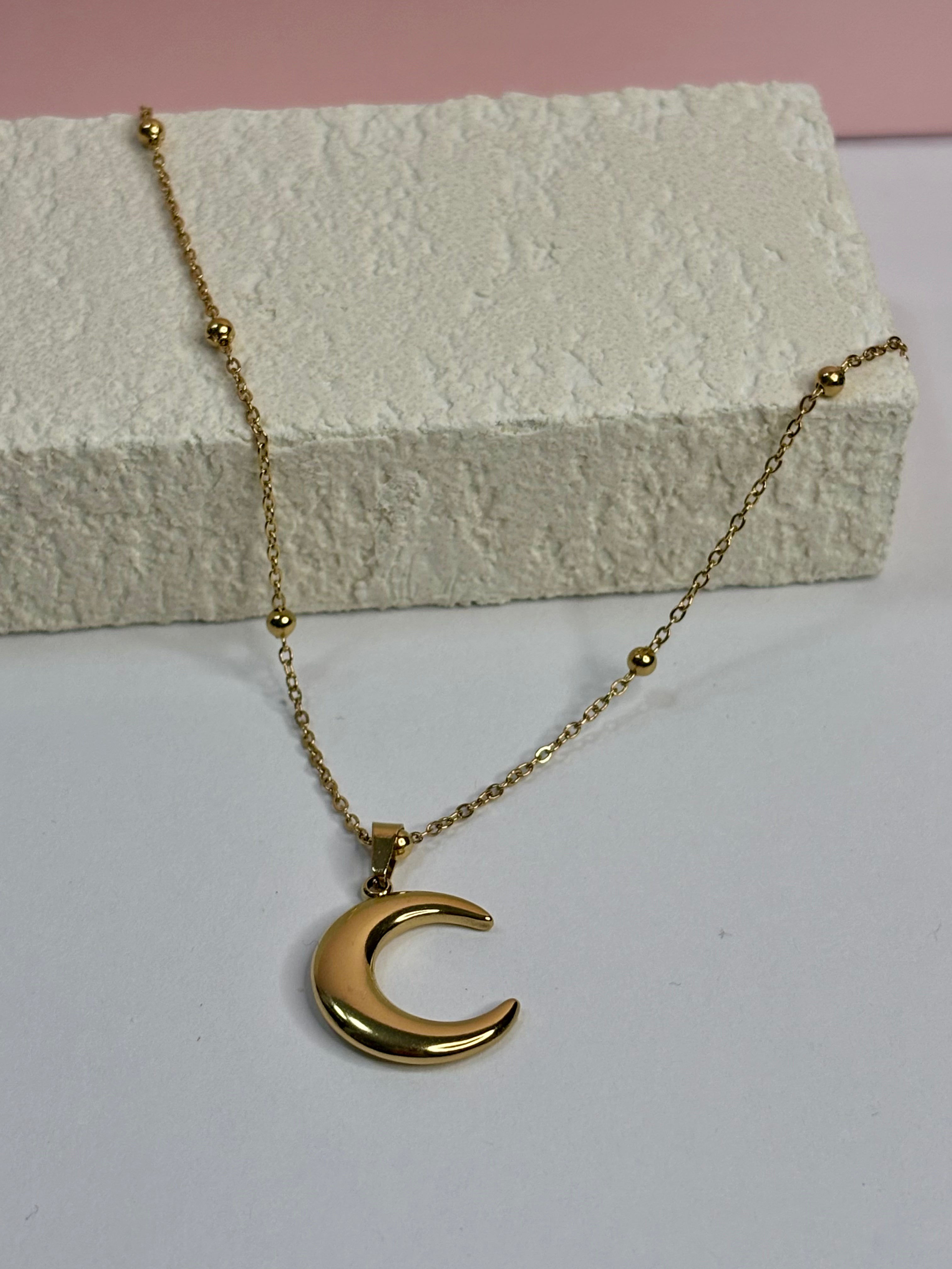 Luna Necklace